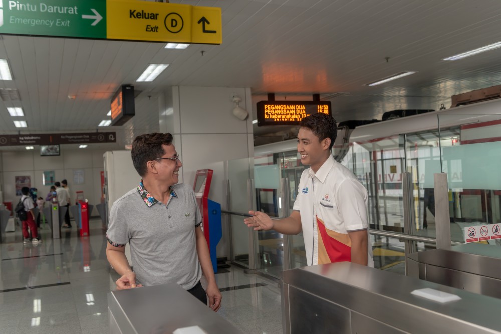 Jajaran Direksi dan Management PT LRT Jakarta